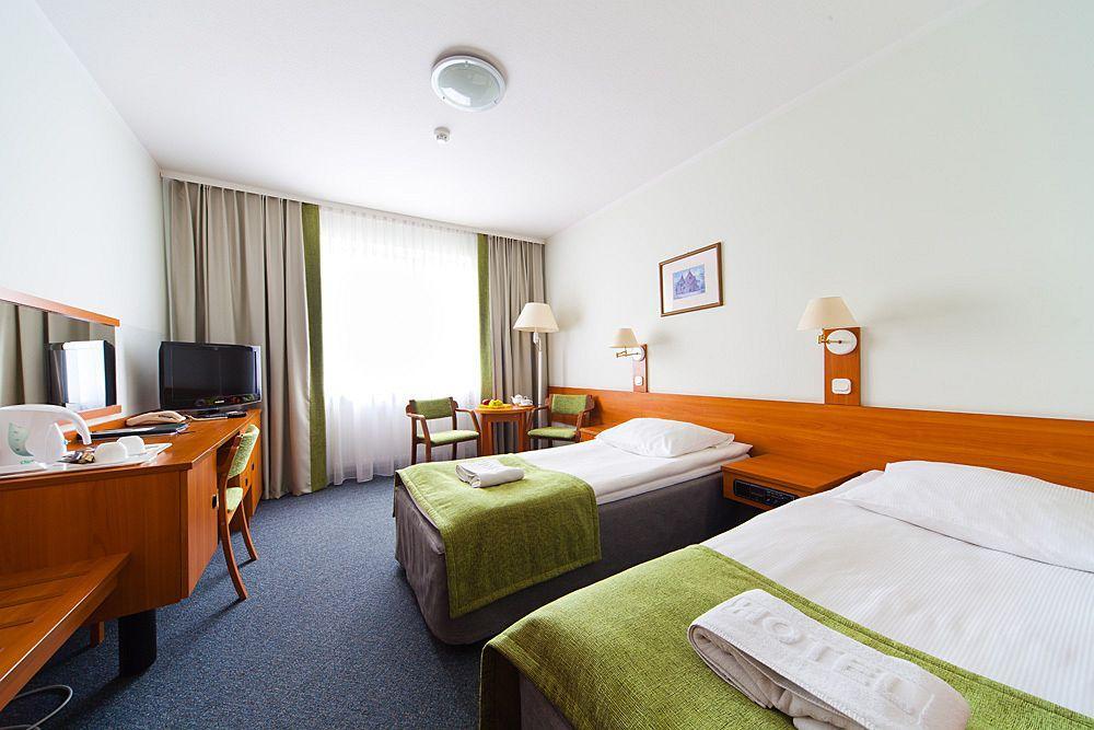 פוזנן Hotel Ior מראה חיצוני תמונה