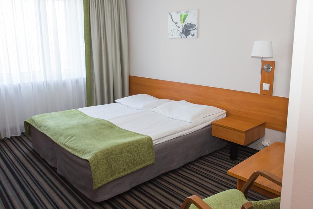 פוזנן Hotel Ior מראה חיצוני תמונה