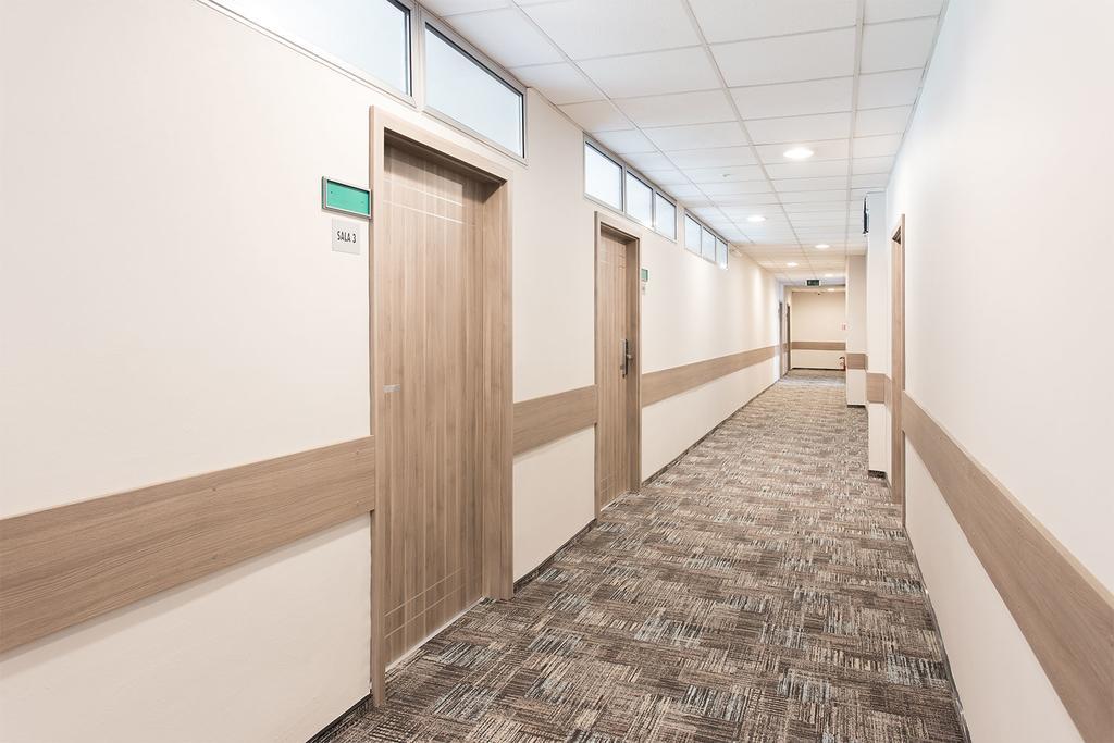 פוזנן Hotel Ior מראה חיצוני תמונה